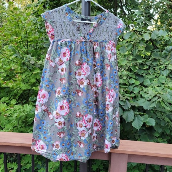 SOLD: Suzanne Betro 2X Plus Cottagecore Floral Lace Tunic Flowy Rayon Top - Picture 9 of 10